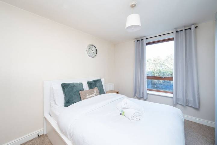 Appartement entier, 2 bed flat with parking in Crawley, Sussex de l'Ouest