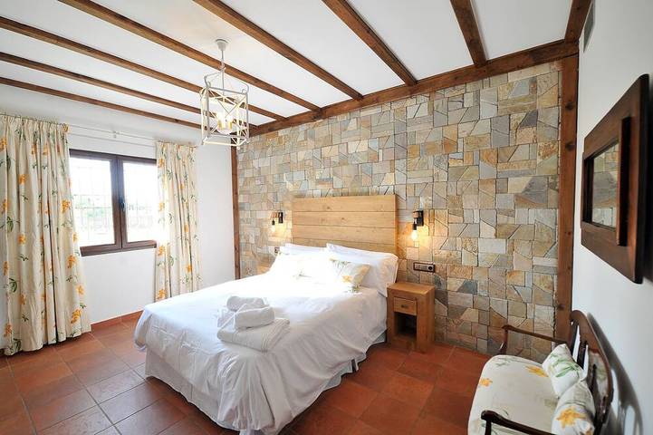Rural house 5 * Grand Luxury in Toledo, Puy Du Fou in Albarreal de Tajo, Toledo Province