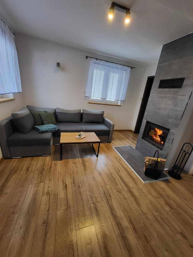 Domki Nad Jeziorem 781-281-434 in Polańczyk, Karpaty (Polska)