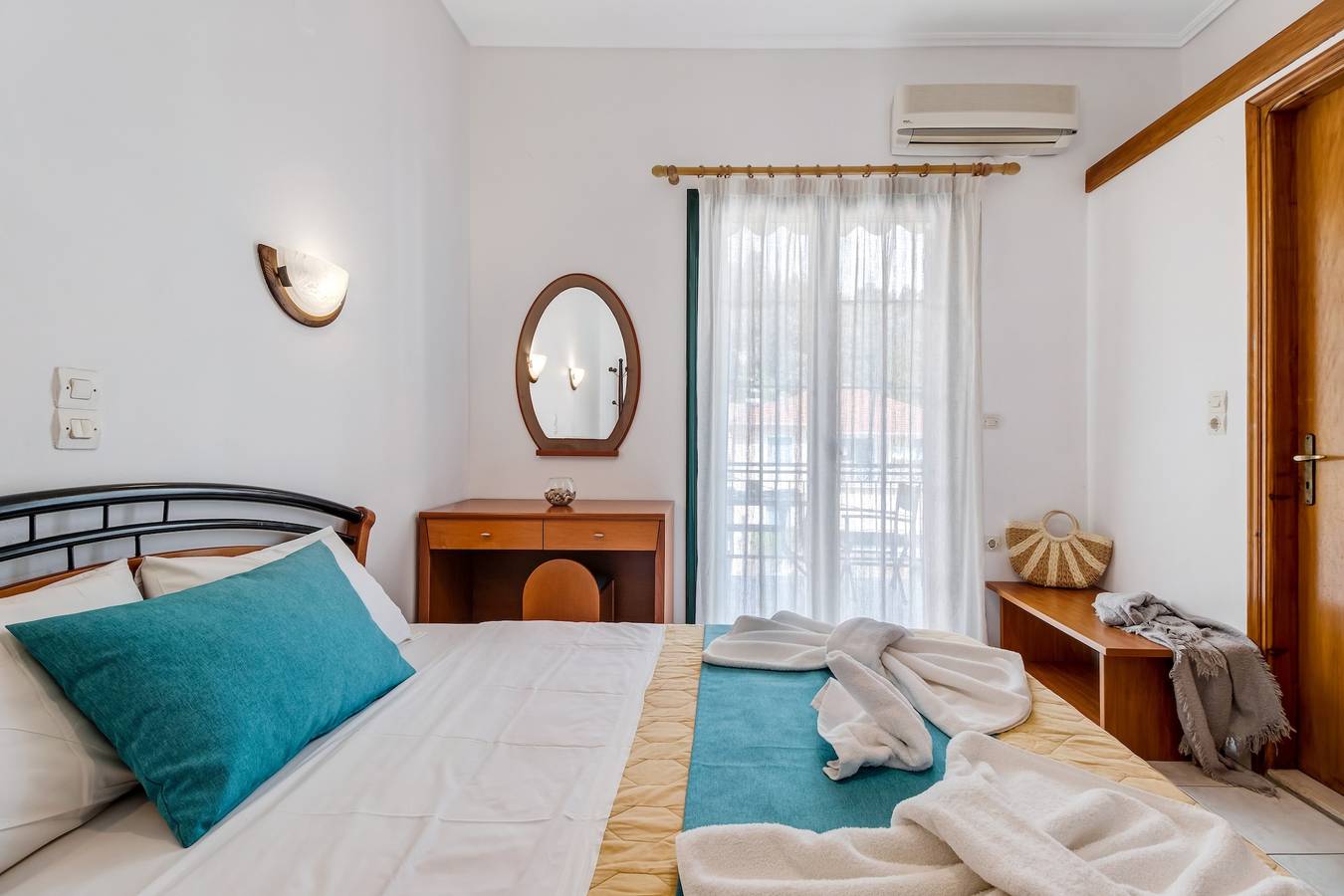 Ganzes Studio, Apartment „Nikoleta Studio 4“ mit Meerblick, Terrasse & Wlan in Nikiana, Alexandros