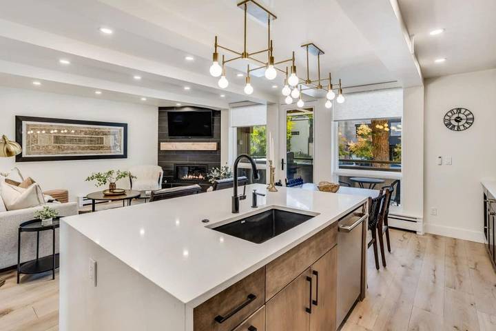 Ferienhaus für 6 Personen, mit Terrasse und Whirlpool - 1