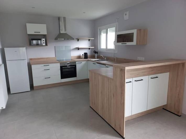 Location de vacances pour 6 personnes, avec jardin et terrasse à Lanvéoc - 2