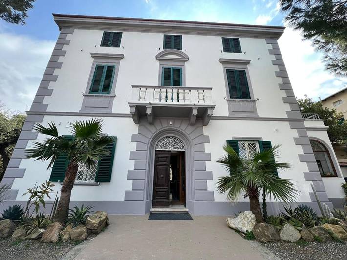 B&b, with Balkon and Whirlpool as well as Tuin and Zwembad in Rosignano Marittimo