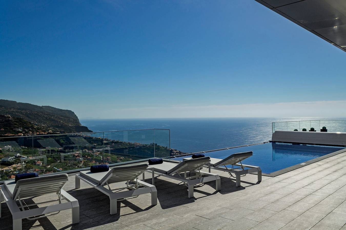 Magnificent Ponta Do Sol Villa | Villa Seacrest | 3 Bedrooms | Stunning Sea Views | Pool Table in Canhas (Madeira), Madeira