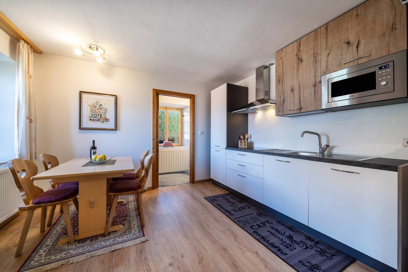 Ganze Wohnung, Ferienwohnung Brunjaunhof mit Bergblick, privater Terrasse und Gemeinschaftsgarten in Schenna, Sarntaler Alpen