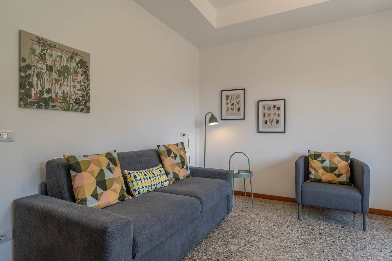 Entire apartment, Merate - Centro Storico in Merate, Brianza
