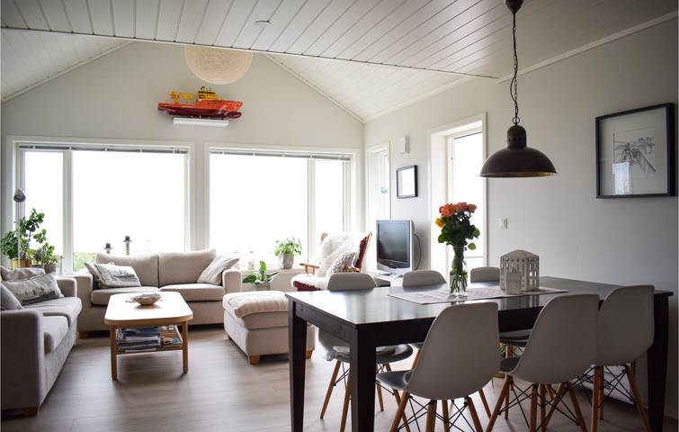 Ferienhaus für 8 Personen mit Garten in Hardangerfjord
