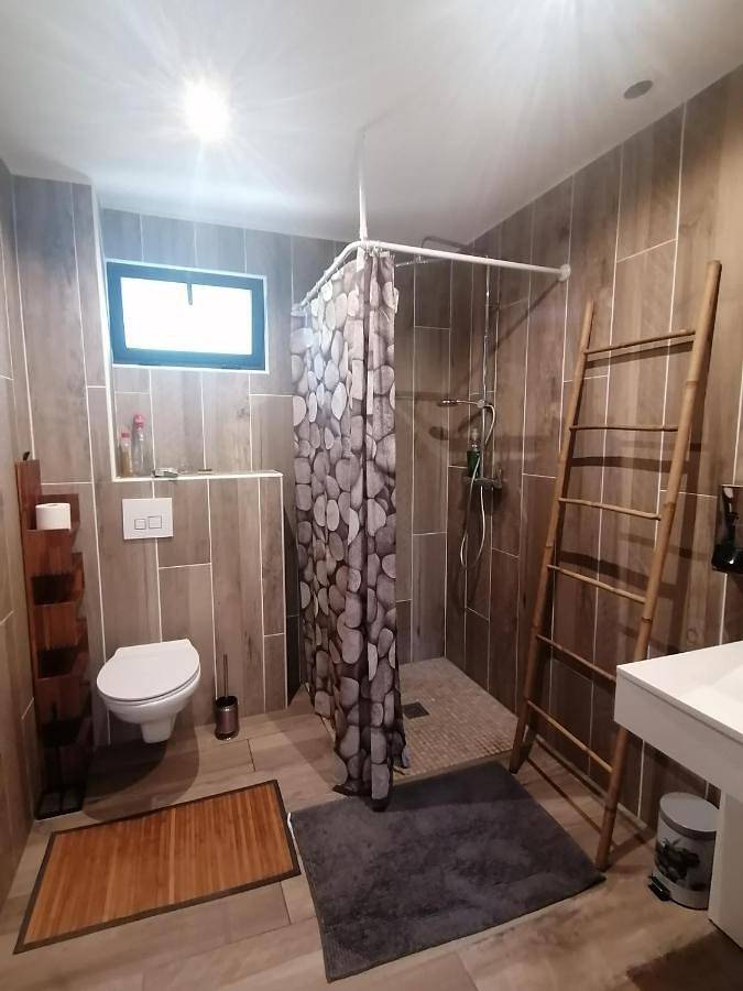 Chambre d’hôte pour 2 personnes, avec vue ainsi que piscine et jardin à Mimizan - 4