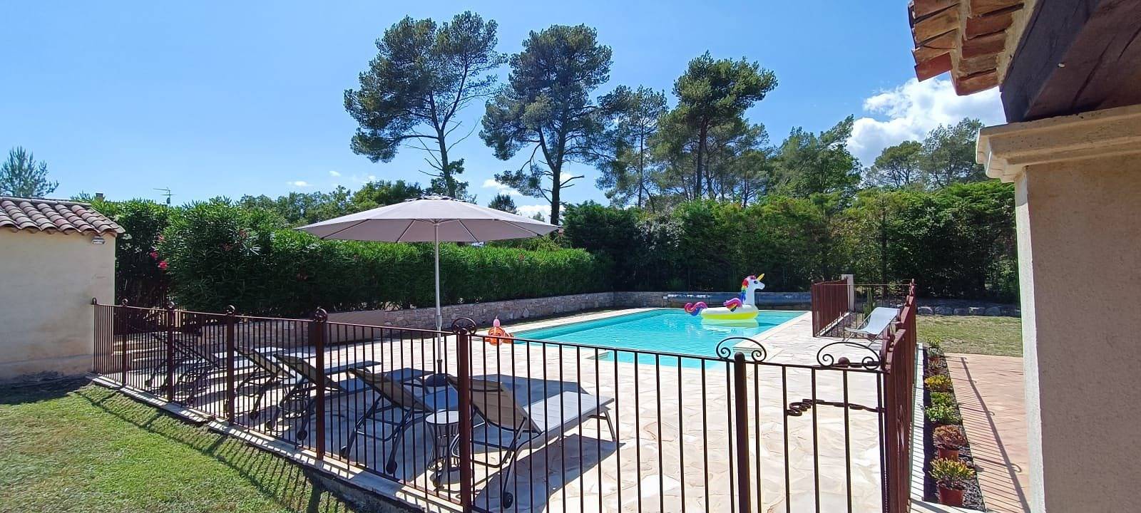 Bergerie en Pierre 33 m² - Climatisée - Grande piscine in Fayence, Région de Draguignan