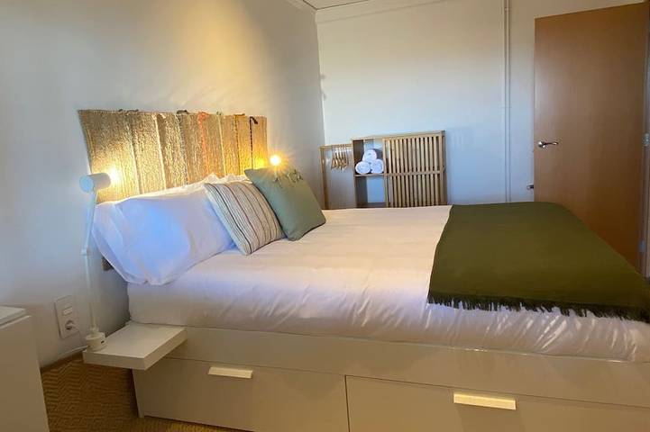 Beachfront Home · 5 Steps to the Sand · Large Private Terrace with Pergola · AC in Cunit, Penedes DO