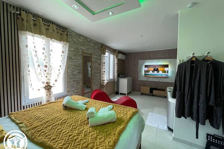 Gîte pour 2 personnes, avec jardin et jacuzzi à Bouin - 4