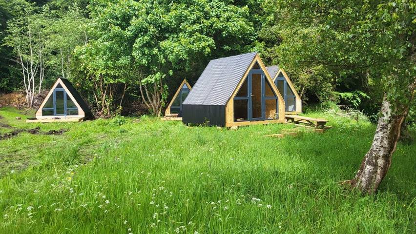 Camping für 8 Personen, mit Balkon und Terrasse sowie Garten und Ausblick in Irland