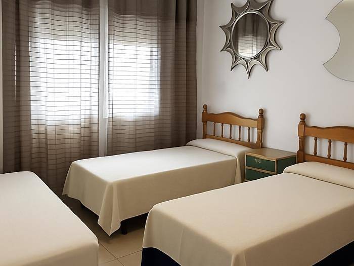 Ferienwohnung für 5 Personen, mit Meerblick und Balkon sowie Pool in Pineda de Mar - 4