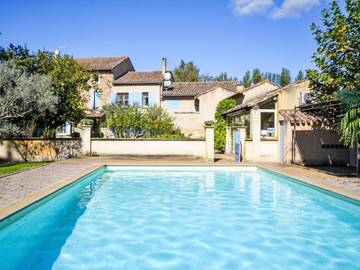Maison de vacances pour 11 personnes, avec terrasse et piscine dans Parc Spirou Provence