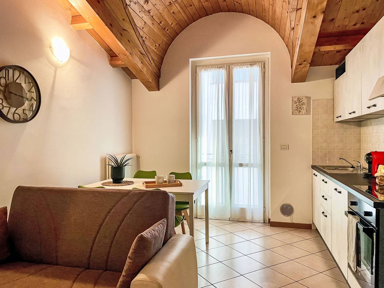 Apartamento entero, Domus ad Lacum in Cólico (Italia), Alpes de Orobie Occidental