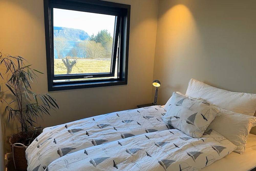 Ganze Wohnung, Cozy 1-bedroom apartment in delightful Vestland with Wifi in Selje