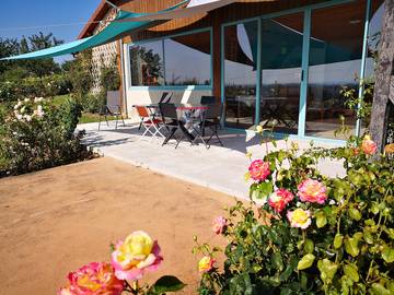 Gîte pour 5 personnes, avec jardin ainsi que piscine et terrasse, animaux acceptés dans Louchy-Montfand