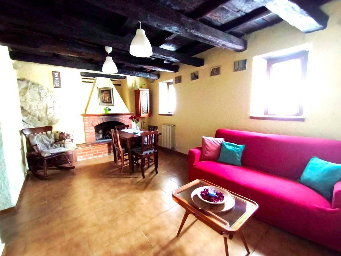 Casa Camino in Artena, Provincia di Roma