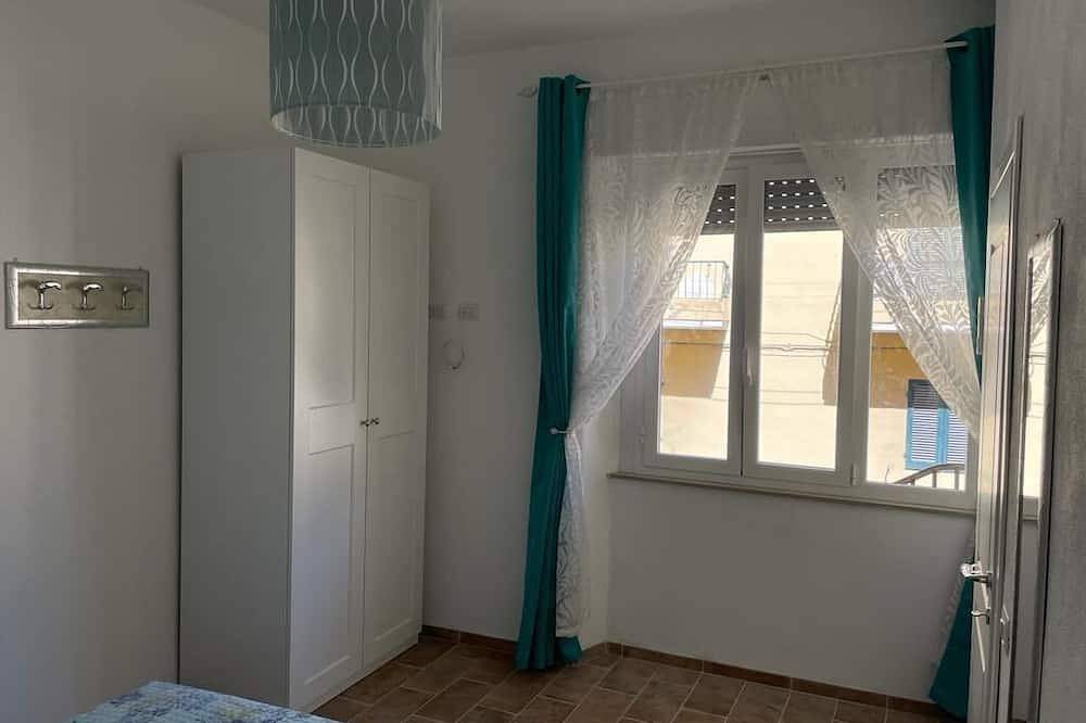 Apartamento entero, Maddy House - 50 mt from the sea, bright and new apartment in Porto S. Stefano in Porto Santo Stefano, Provincia de Grosseto