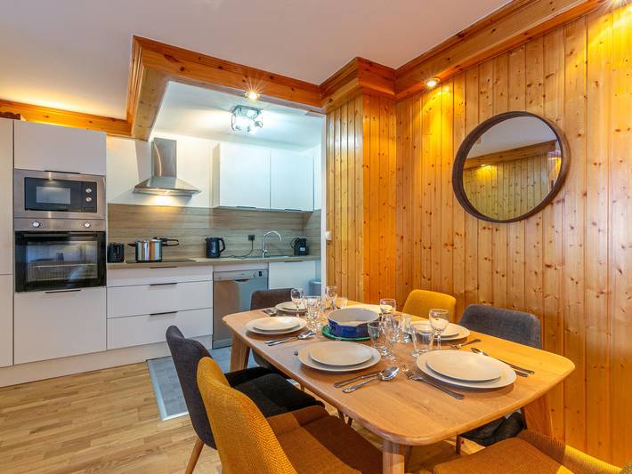 Gîte pour 6 personnes, avec balcon dans Office De Tourisme De Val D Isere - 4