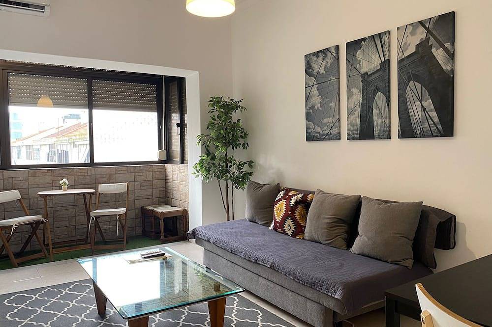 Entire apartment, Barreiro Central Apartment in Alto do Seixalinho, Setúbal Peninsula
