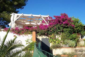Villa pour 4 personnes, avec jardin et terrasse à Monticello