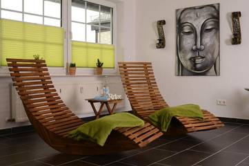 Ferienwohnung für 6 Personen, mit Whirlpool und Sauna sowie Pool und Garten, kinderfreundlich in Daun