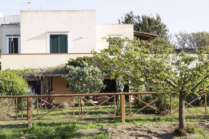 Casa vacanza per 4 persone, con giardino e terrazza, con animali domestici a Ventotene