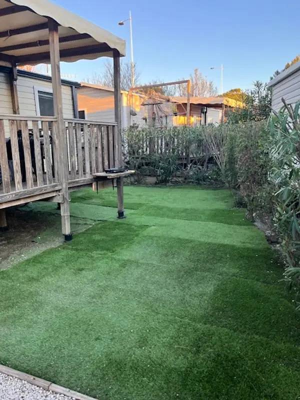 Camping pour 8 personnes, avec Terrasse et Piscine à Canet-en-Roussillon