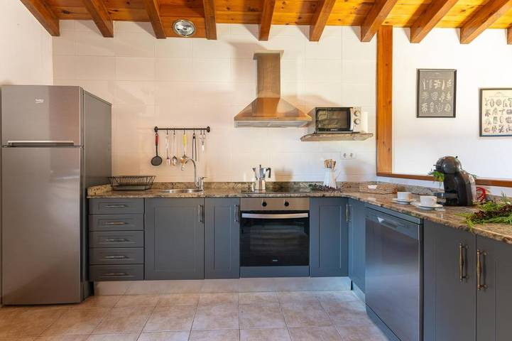 Casa de vacaciones para 12 personas, con balcón y jardín en Valle del Pas-Pisueña - 4