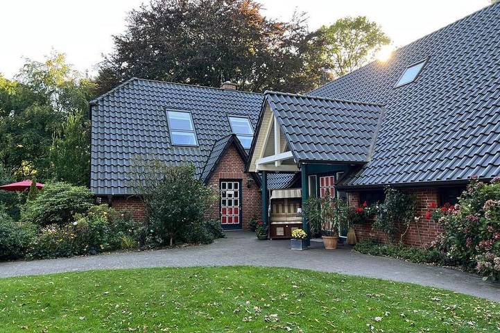 Ferienwohnung für 4 Personen, mit Garten in Rastede