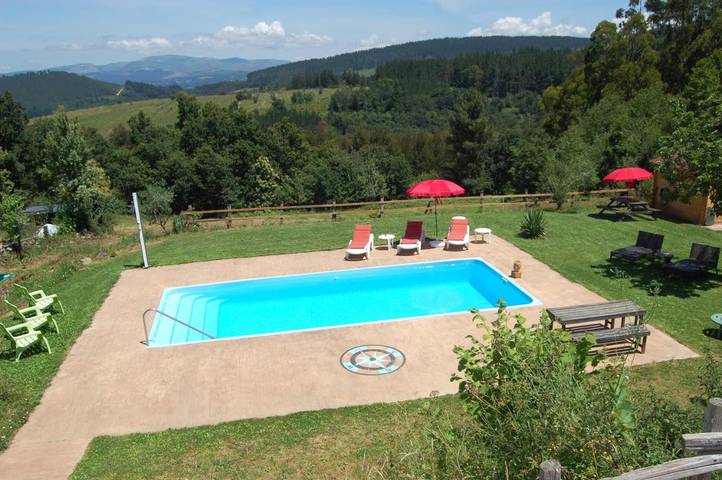 Casa rural para 2 personas, con piscina además de terraza y jardín en Terra de Lemos - 2