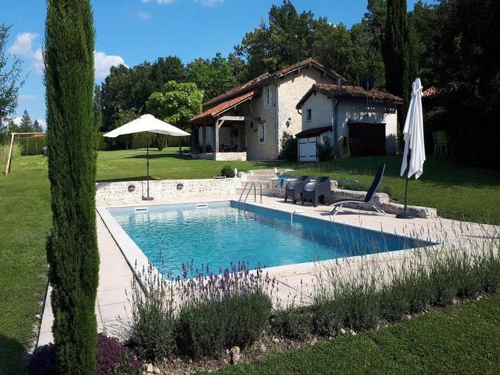 Maison de vacances pour 6 personnes, avec Terrasse ainsi que Jardin et Piscine
