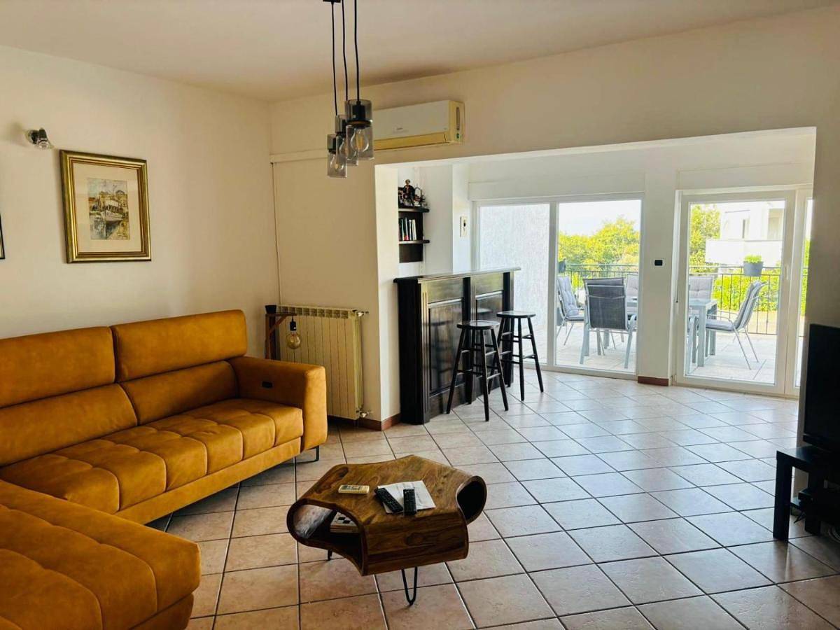 Ganze Wohnung, Apartman Lavanda in Paveki, Vrh Martinscice
