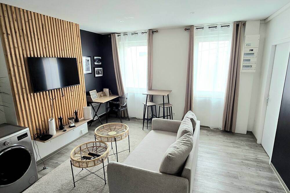 Appartement entier, Besson Bey Ii - Idéal Couple & pros - Patio - Wifi - Proche gare - Centre ville in Angoulême, Charente