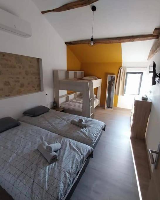 Location de vacances pour 24 personnes, avec jardin à La Gaubretière - 3