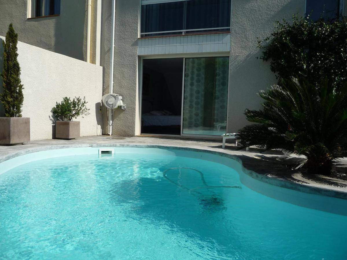 Appartement entier, One-Bedroom Apartment in Perpignan, Côte méditerranéenne (France)