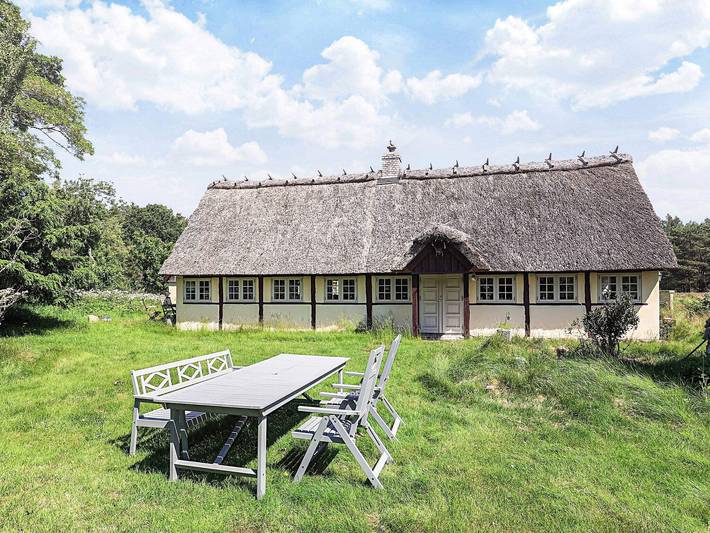 Feriehus for 4 personer, med terrasse, barnevennlig i Læsø