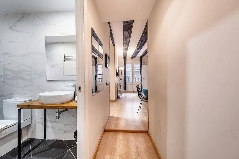 Hel lejlighed, Mar 1A 2h - Two Bedroom Apartment, Sleeps 3 in Barcelona Centre, Barcelona