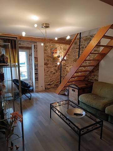 Gîte pour 4 personnes, avec jardin dans Quérigut