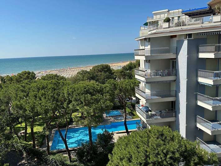 Ferienwohnung für 4 Personen, mit Meerblick und Balkon/Terrasse in Lignano Sabbiadoro - 3