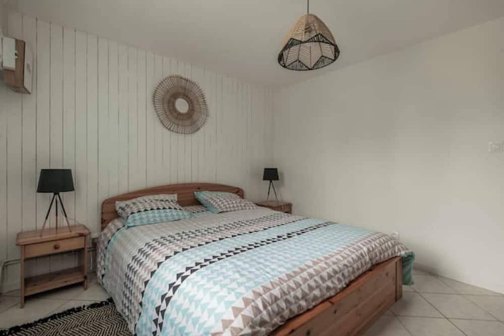 Independent cottage and pool in the heart of the vineyards in Saint-Émilion, Región de Libourne