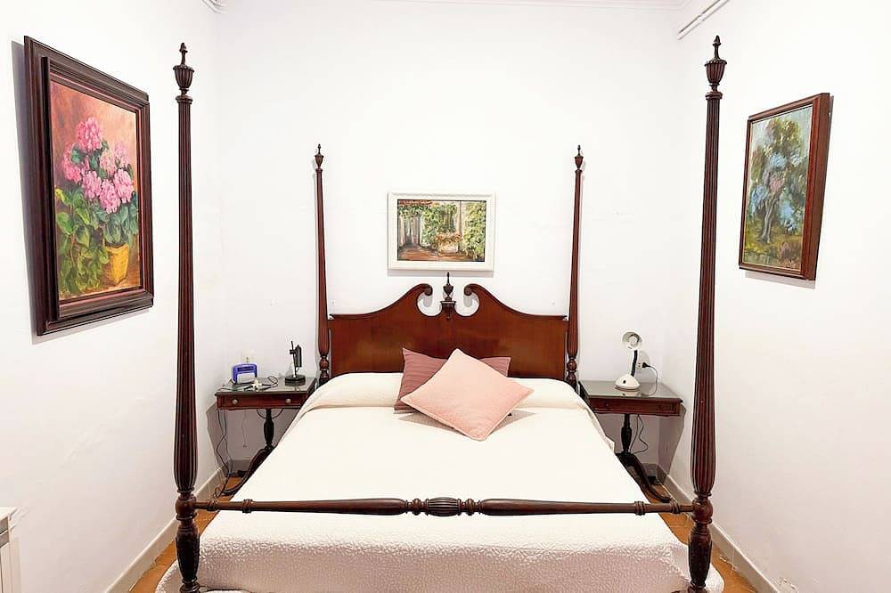 Entire apartment, Wonderful House on the beach in Supermaresme, Caldes d'Estrac
