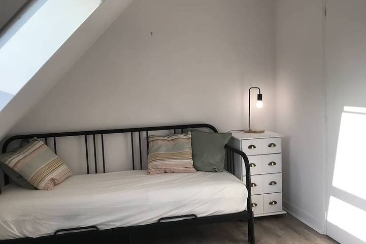 Location de vacances pour 8 personnes, avec jardin et terrasse, animaux acceptés dans Plage Kerambigorn - 4