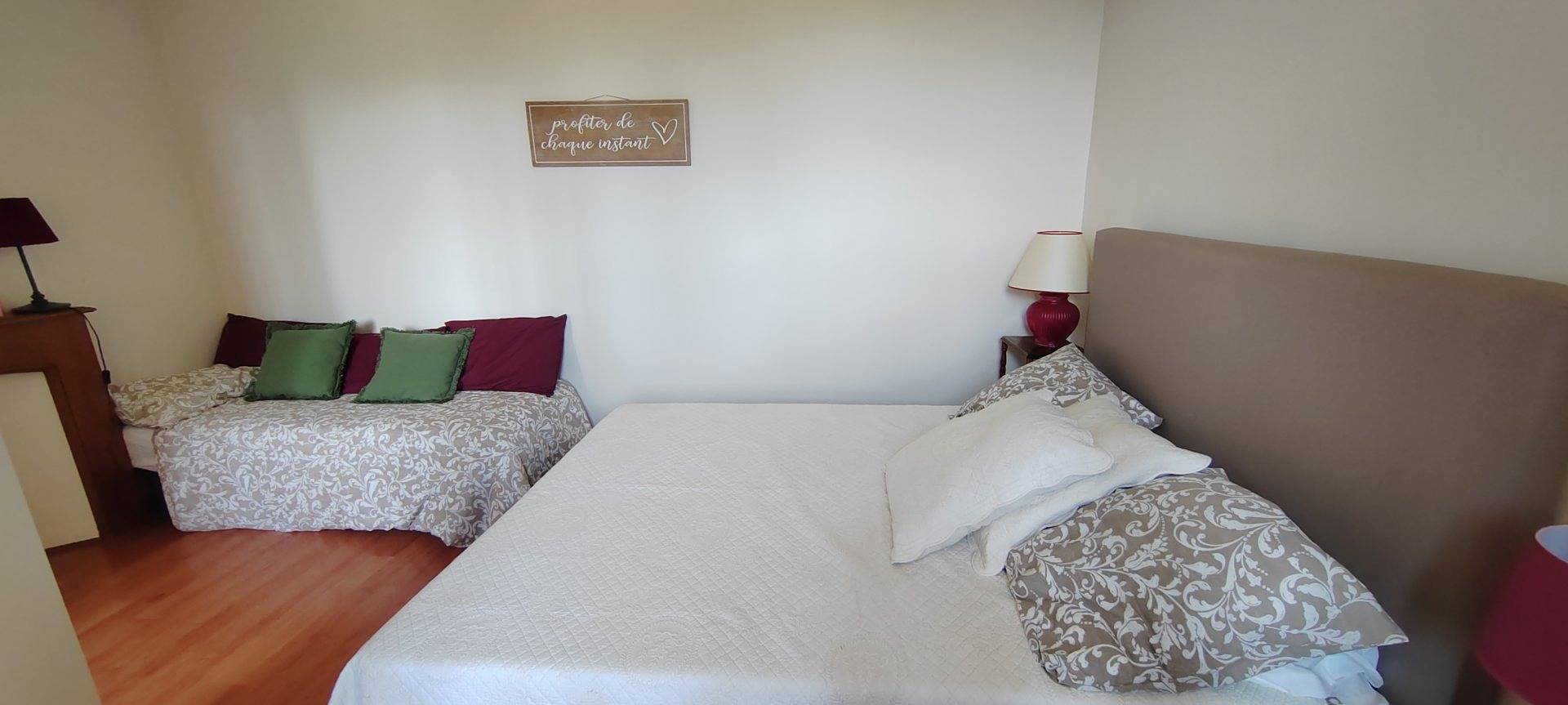 Maison Salvaterra : chambres d'hôtes, gîte & table terroir - Bidaïa in Sauveterre-de-Béarn, Béarn