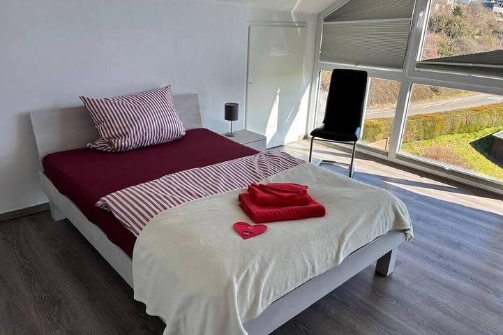 Ganze Wohnung, Eifel Moments - Gemütlichkeit trifft Komfort in Gillenfeld, Vulkaneifel