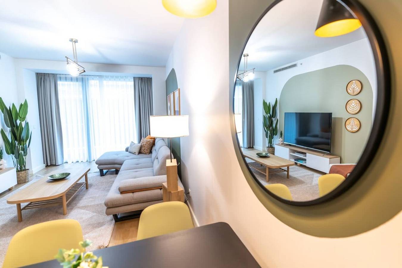 Appartamento intero, 1-Bdr Getaway with Pool/Gym near Taksim Square in Şişli, Istanbul