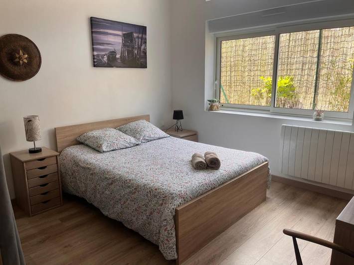 Cottage pour 2 personnes, avec jardin et terrasse à Santeuil