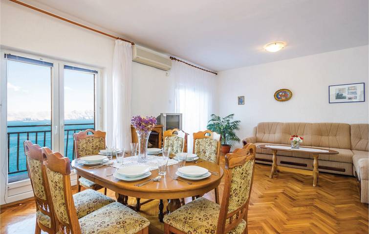 Gîte pour 6 personnes, avec terrasse à Senj - 3