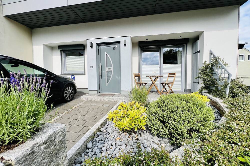 Appartement entier, Old print shop close to the city center with parking right outside the front door! in Flensbourg, Grünes Binnenland
